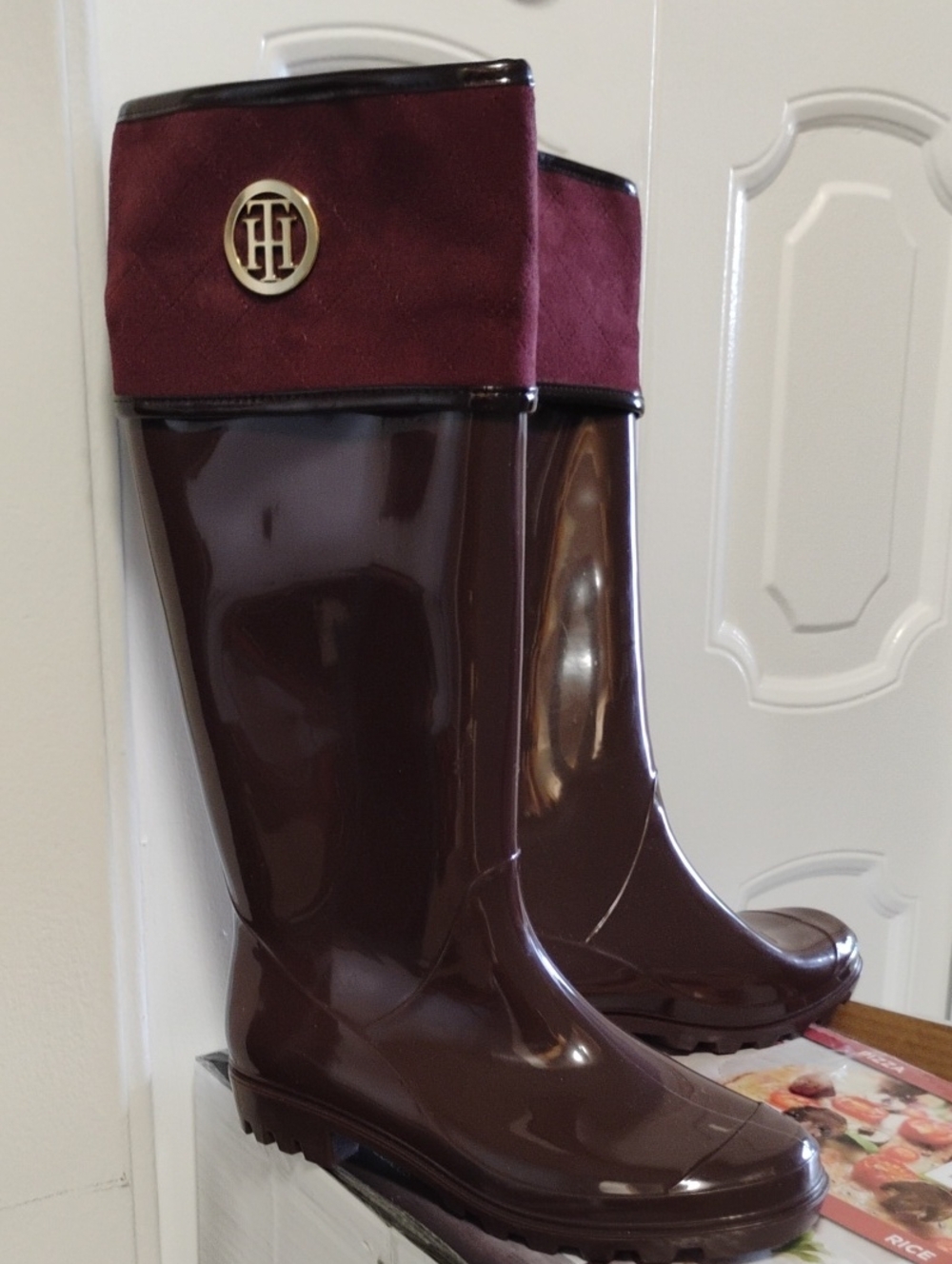 Tommy Hilfiger Calf High Rubber Boots Size 10